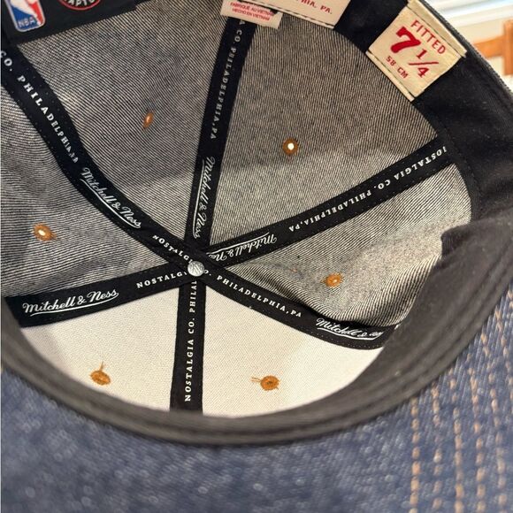 Toronto Raptors Denim Cap - Picture 5 of 5